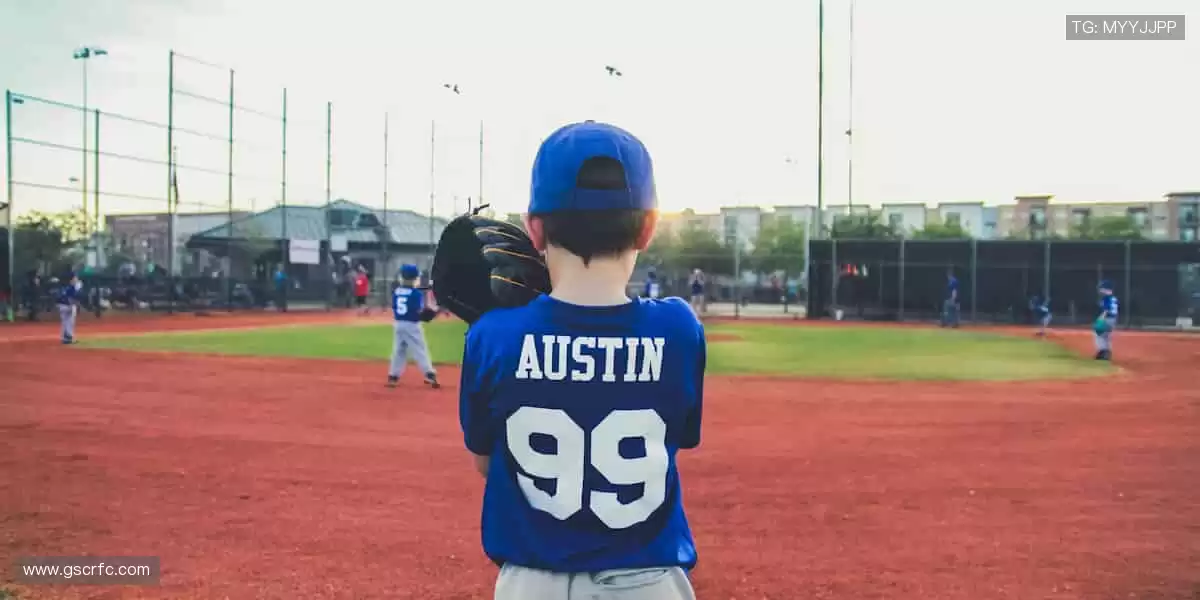 周边潮品，让热爱触手可及！🎯💥